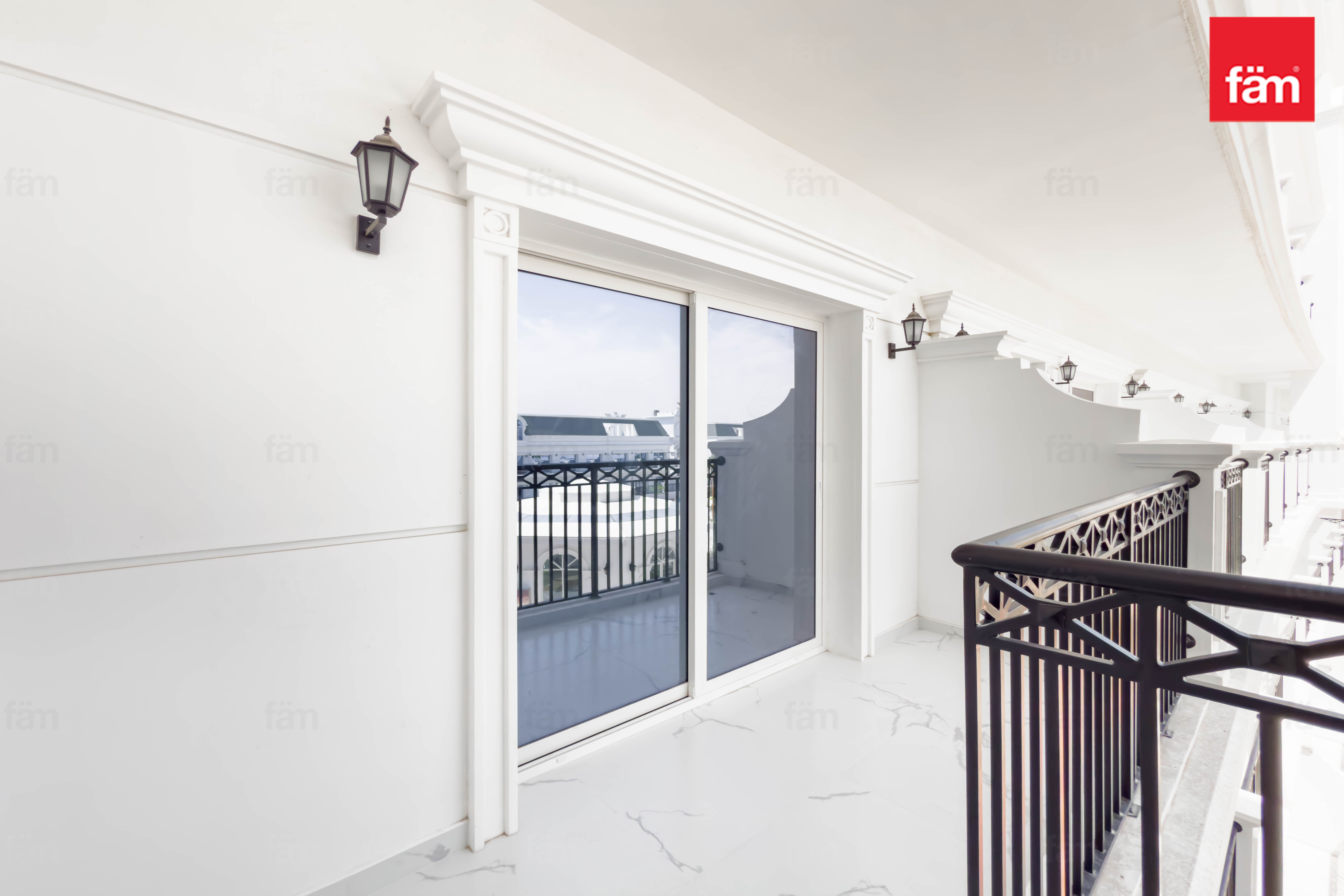 MODERN LAYOUT I UNFURNISHED I BRIGHT-7