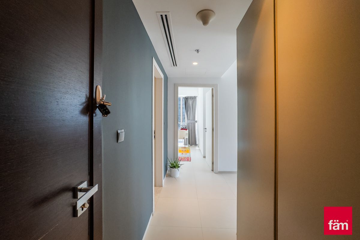 Best Price | Prime Location | Cozy and Bright-16