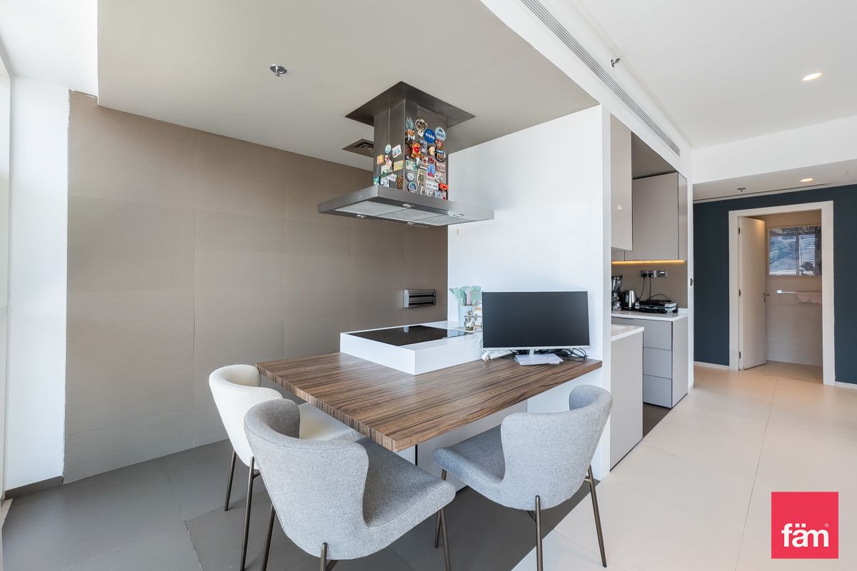 Best Price | Prime Location | Cozy and Bright-7