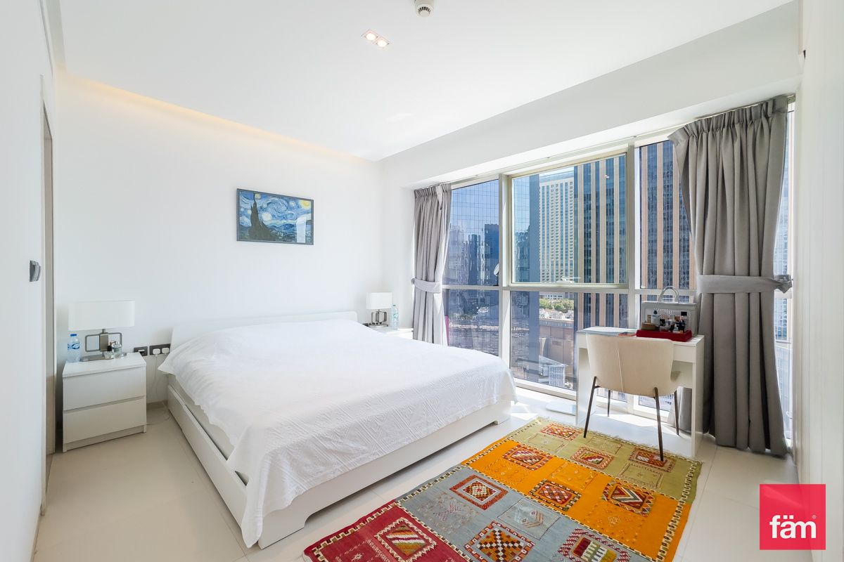 Best Price | Prime Location | Cozy and Bright-13