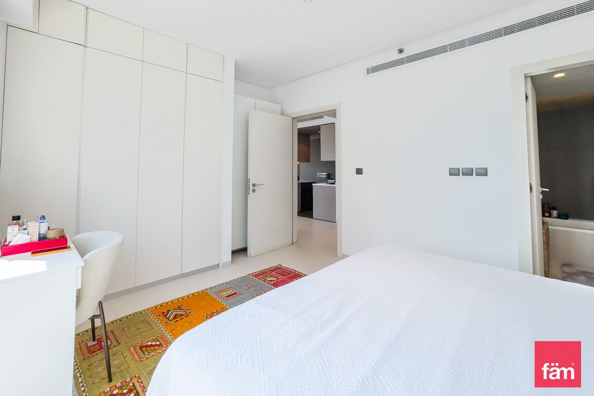 Best Price | Prime Location | Cozy and Bright-12