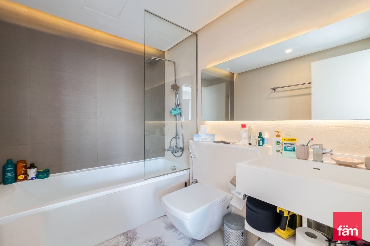 Best Price | Prime Location | Cozy and Bright-10