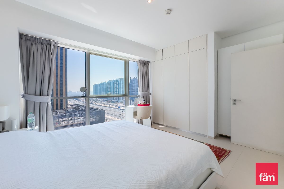 Best Price | Prime Location | Cozy and Bright-11