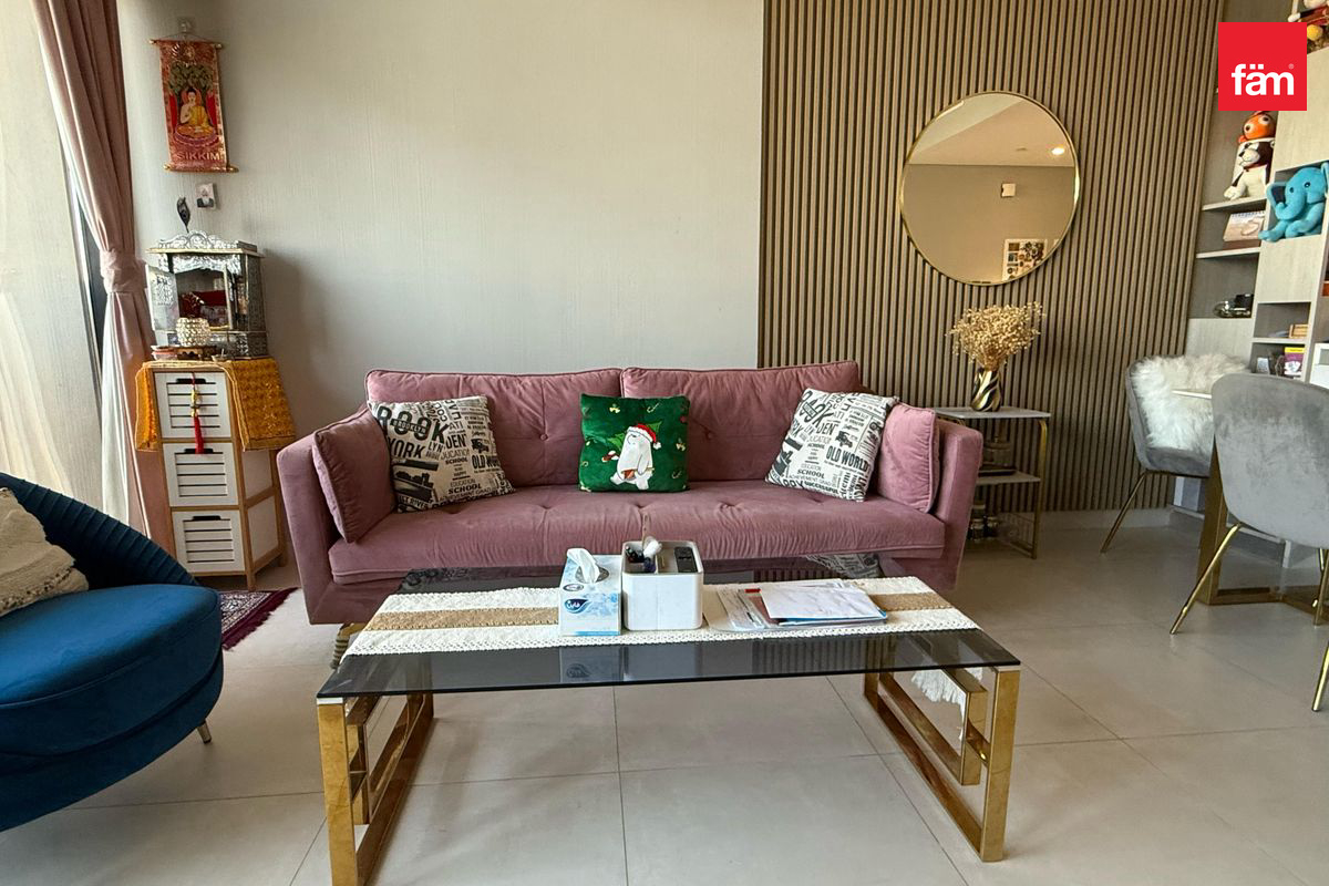 Terrace | Vastu | Vacant | Furnished | Metro-9