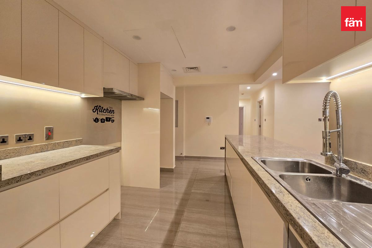 Private Garden | Upgraded Unit in Downtown-6