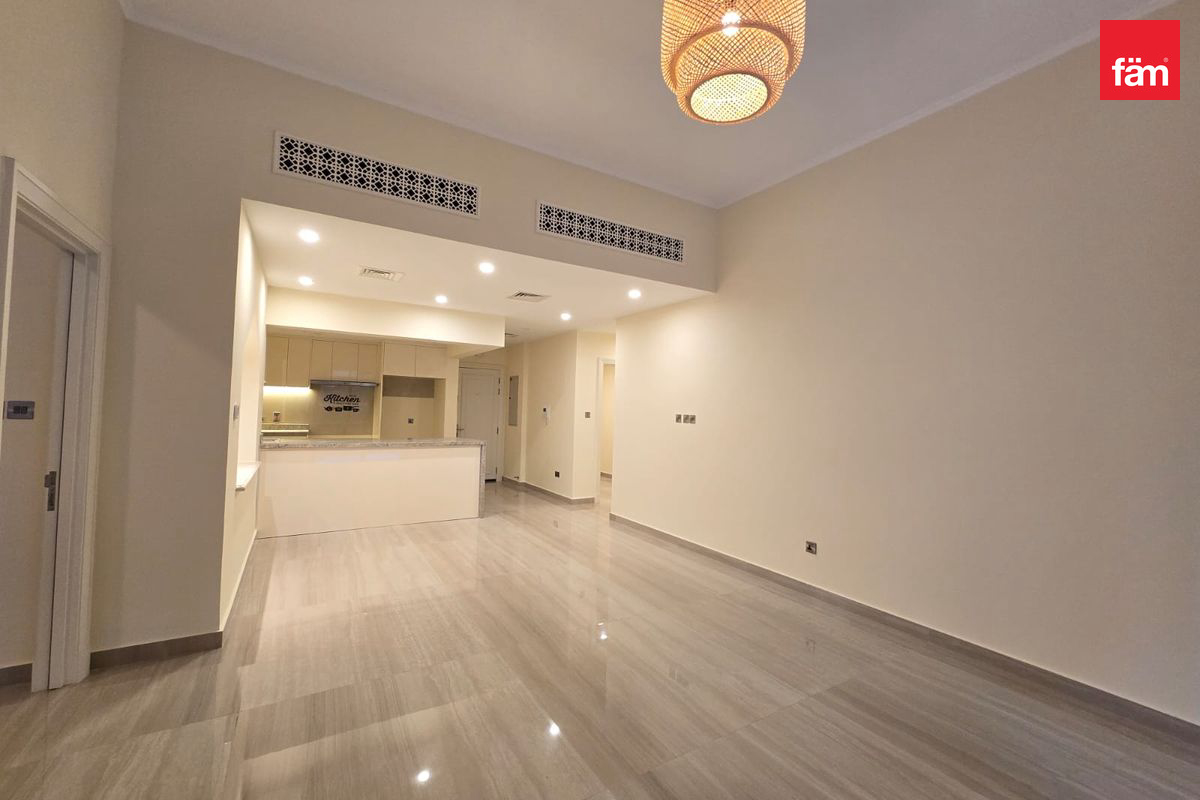 Private Garden | Upgraded Unit in Downtown-4
