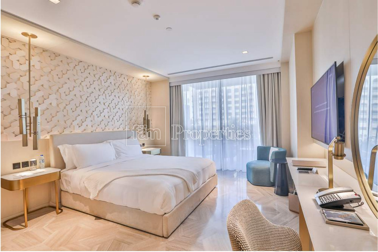 Price 1,750,000 AED Hotel Apartment for Sale in Five Palm Jumeirah