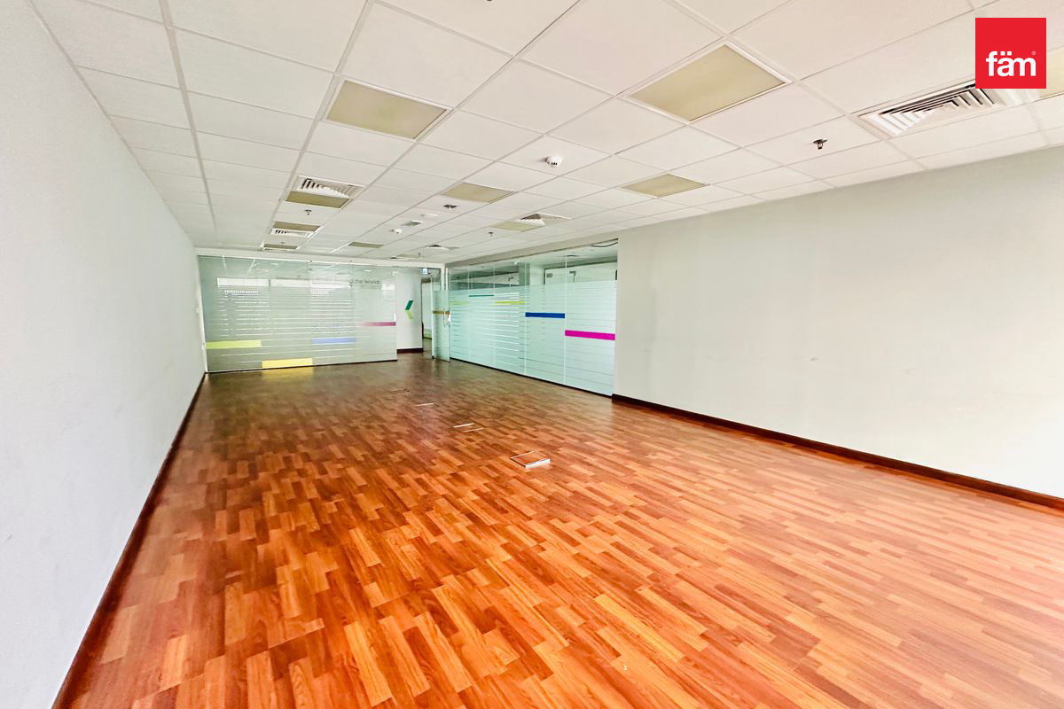Chiller Free | Fitted | Ample Parking | Near Metro-10