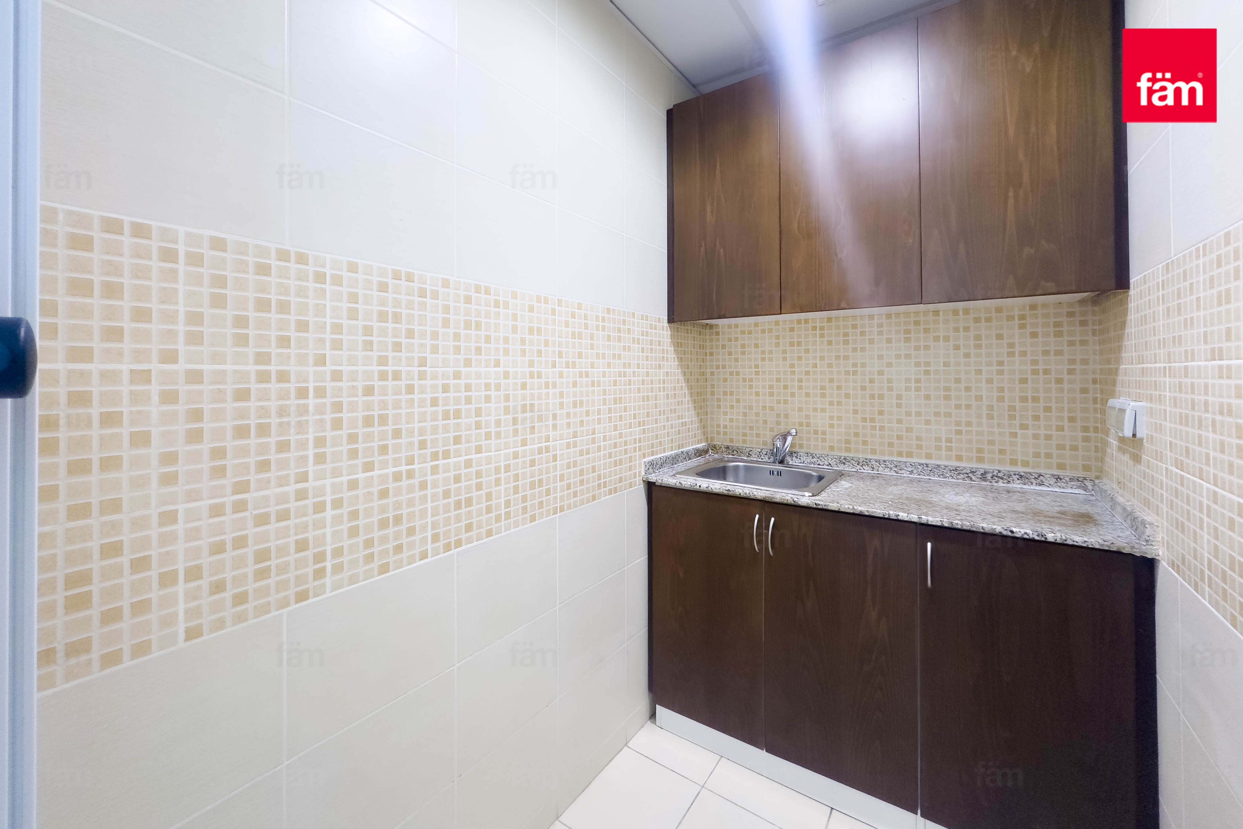 Fully Fitted and Bright Office | Prime Location-10