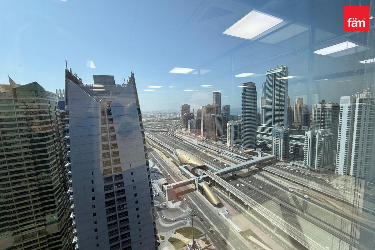 High Floor | Fitted with Kitchen | Partitioned-26