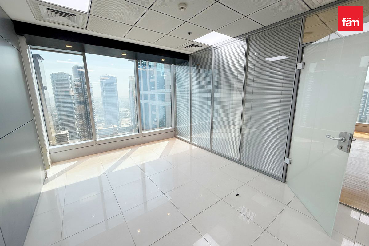 High Floor | Fitted with Kitchen | Partitioned-18