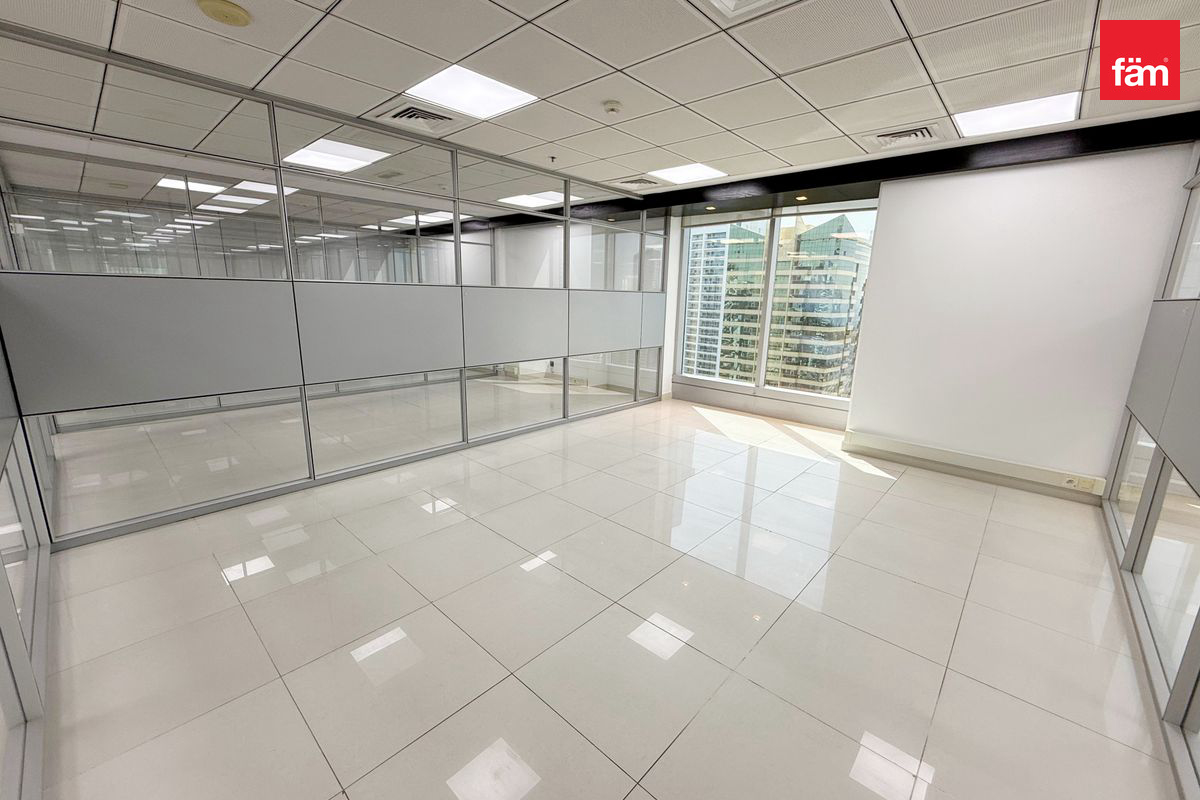 High Floor | Fitted with Kitchen | Partitioned-11