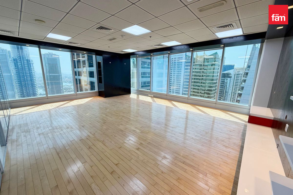High Floor | Fitted with Kitchen | Partitioned-25