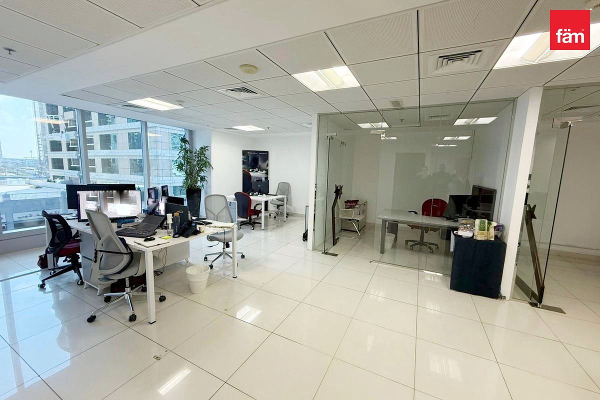 2 Parkings | Lake View | Grade A | Partitioned-9