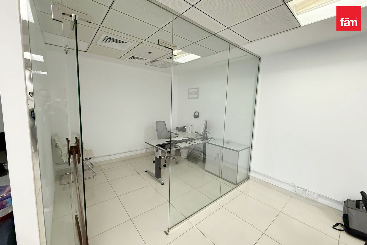 2 Parkings | Lake View | Grade A | Partitioned-8