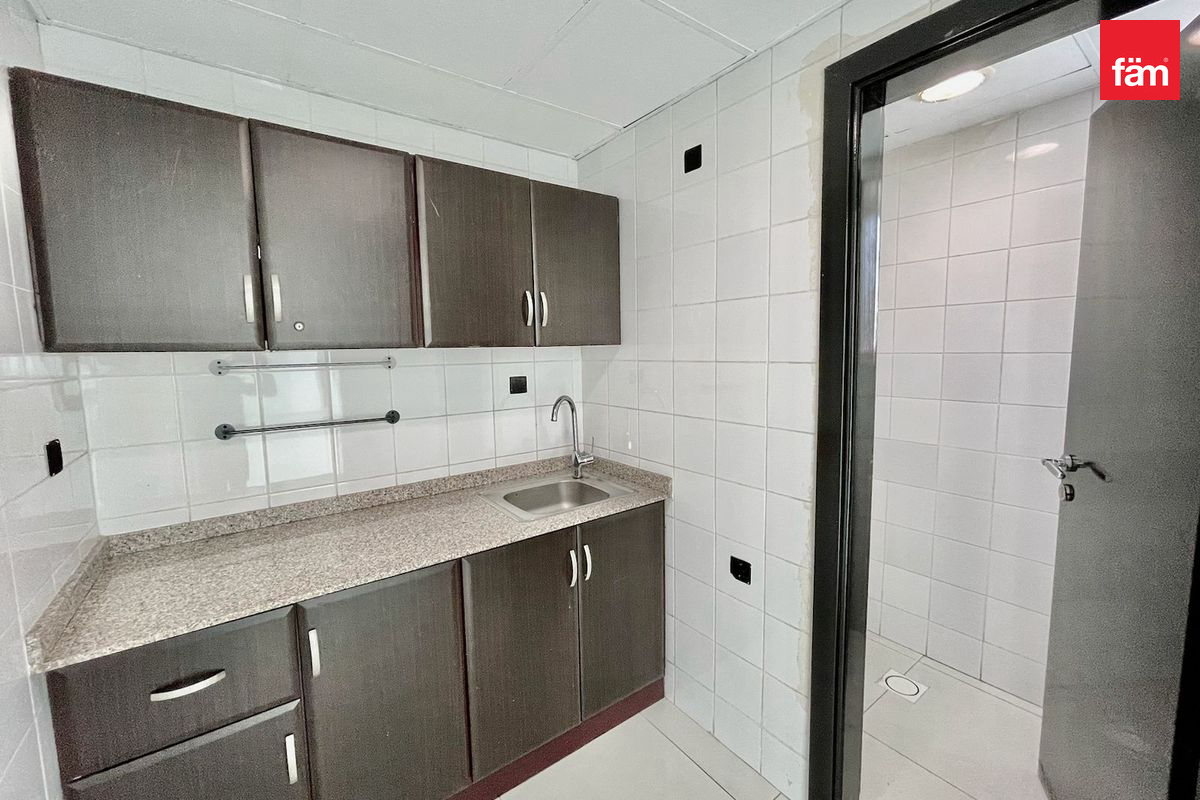 Ready | Chiller Free | Partitioned | High Floor-8