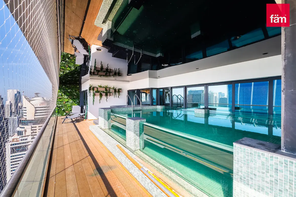 VACANT | LUXURY UPGRADE | BBQ LOUNGE | CINEMA ROOM-1
