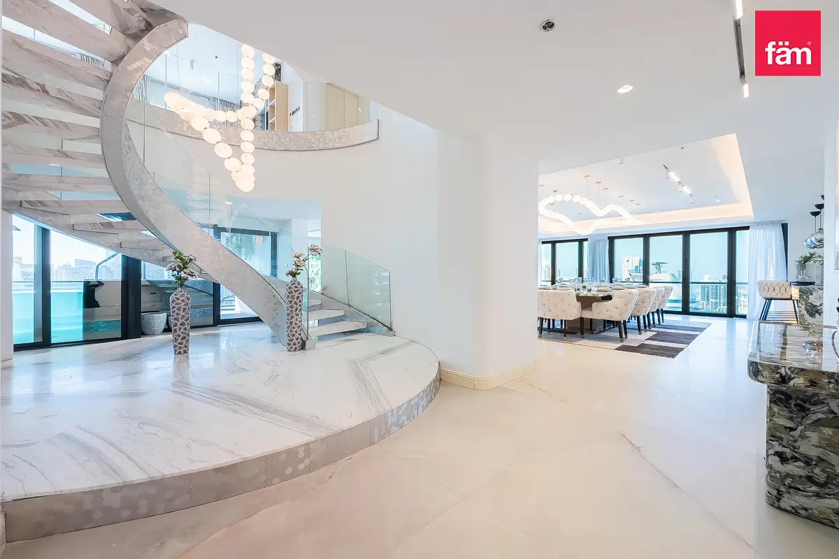 VACANT | LUXURY UPGRADE | BBQ LOUNGE | CINEMA ROOM-6