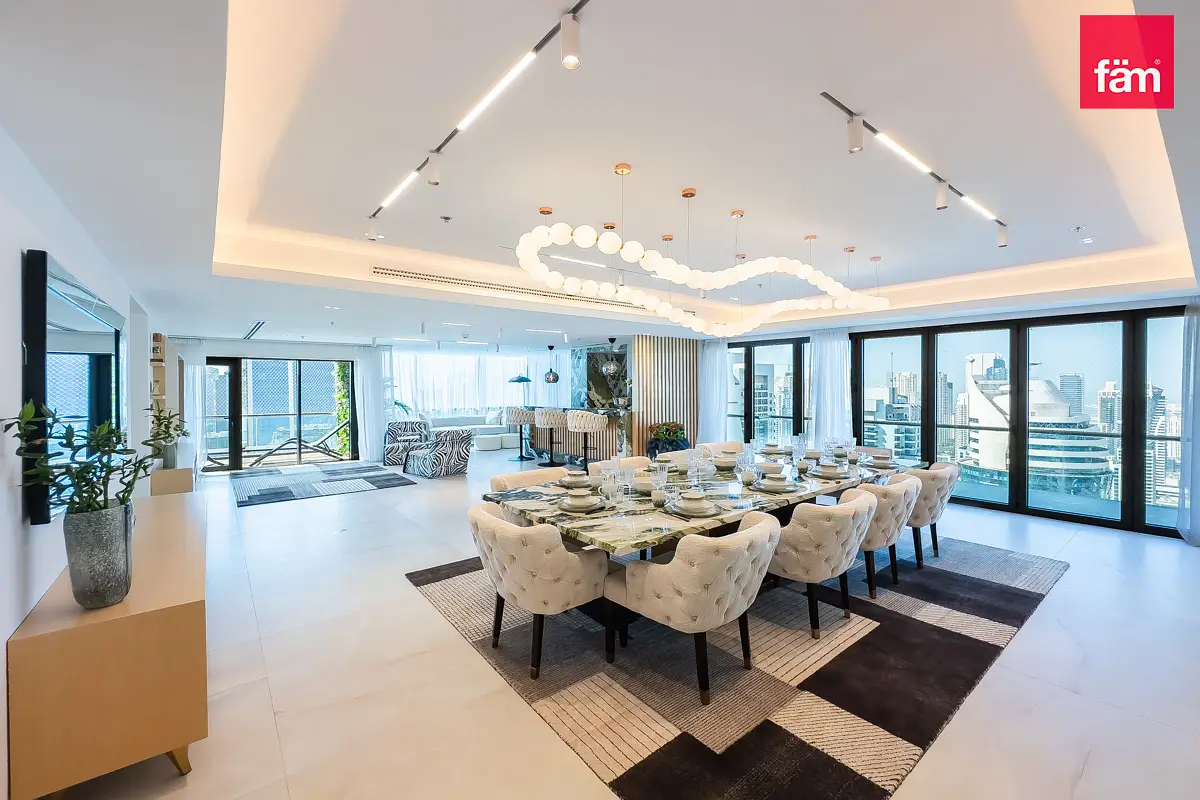 VACANT | LUXURY UPGRADE | BBQ LOUNGE | CINEMA ROOM-3