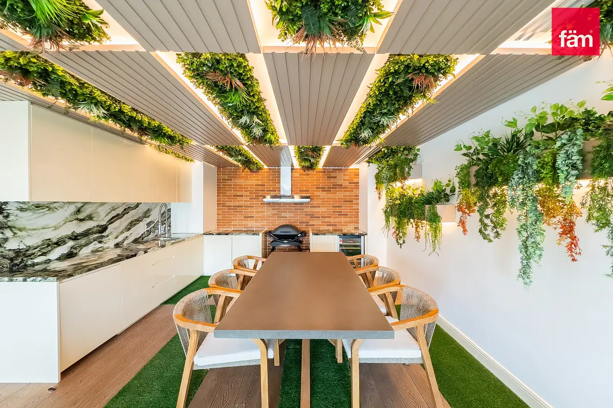 VACANT | LUXURY UPGRADE | BBQ LOUNGE | CINEMA ROOM-2