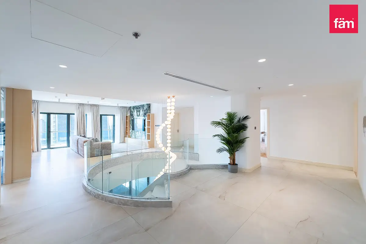 VACANT | LUXURY UPGRADE | BBQ LOUNGE | CINEMA ROOM-13
