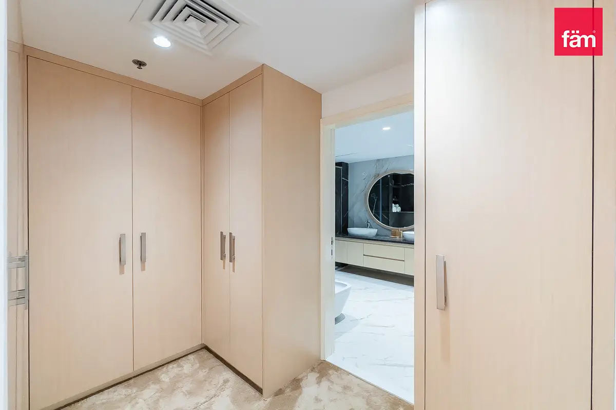 VACANT | LUXURY UPGRADE | BBQ LOUNGE | CINEMA ROOM-27