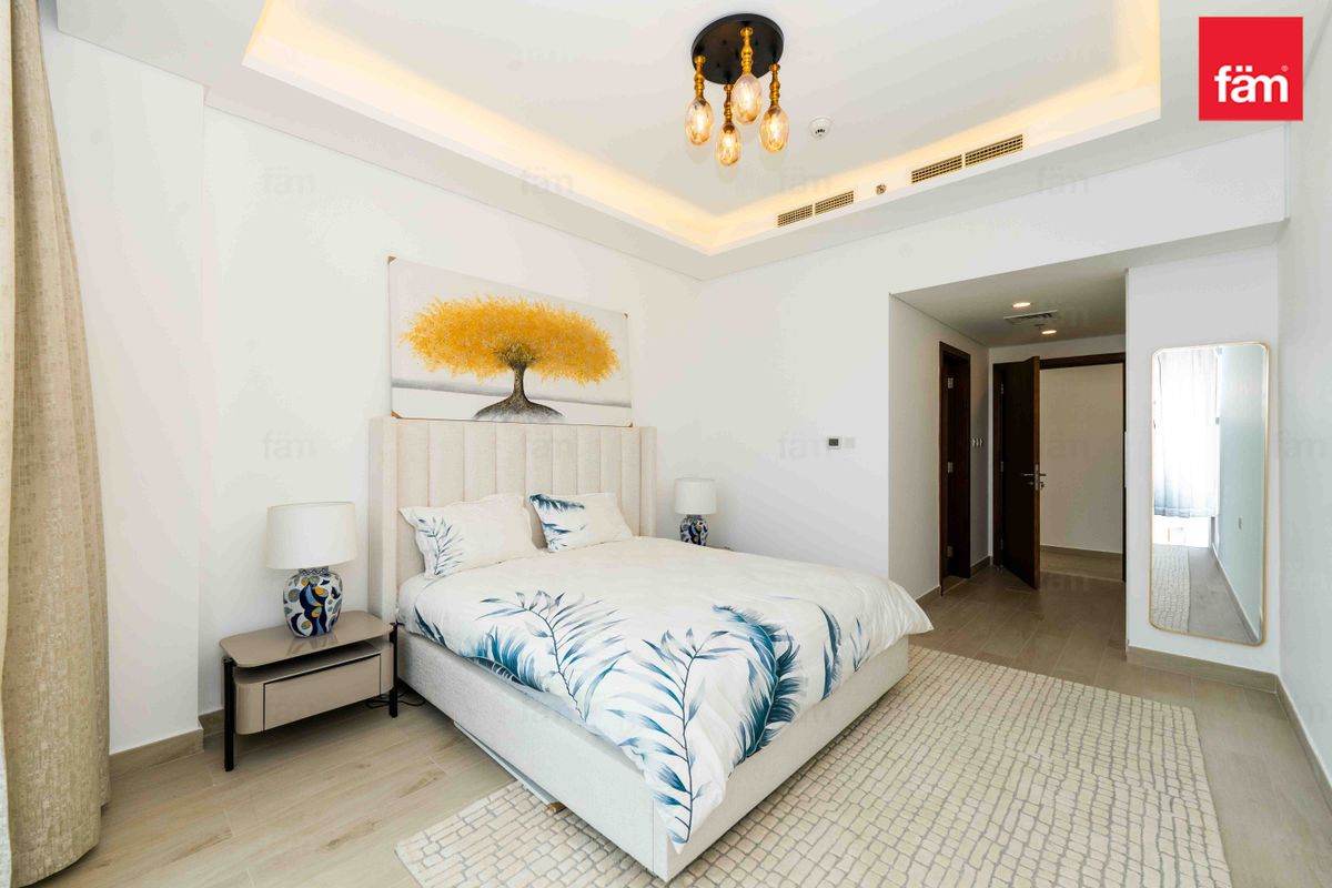 4 BED PENTHOUSE | VACANT | SEA VIEW | EXCLUSIVE-8