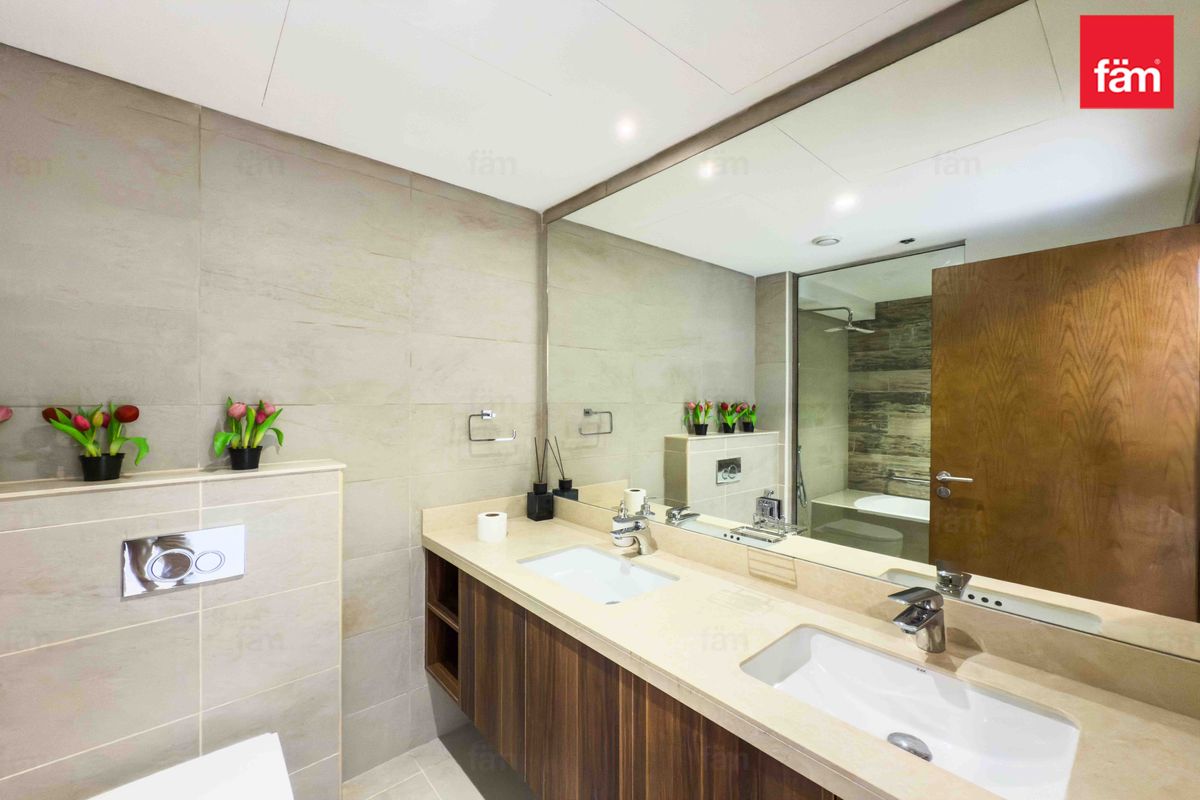 4 BED PENTHOUSE | VACANT | SEA VIEW | EXCLUSIVE-26