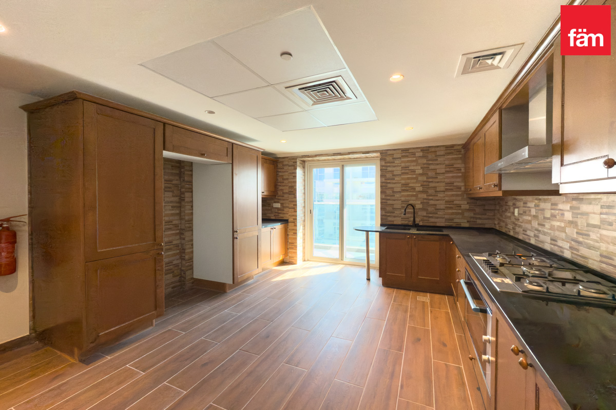 Turn Key | Exquisite 5 Bedroom Penthouse-18