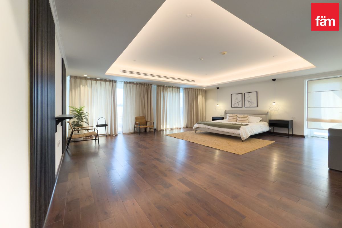 Turn Key | Exquisite 5 Bedroom Penthouse-8