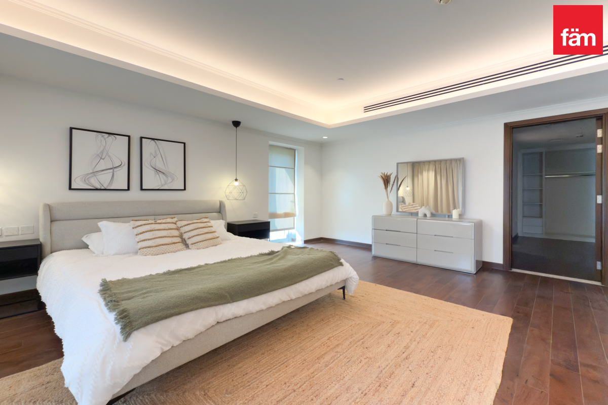 Turn Key | Exquisite 5 Bedroom Penthouse-11