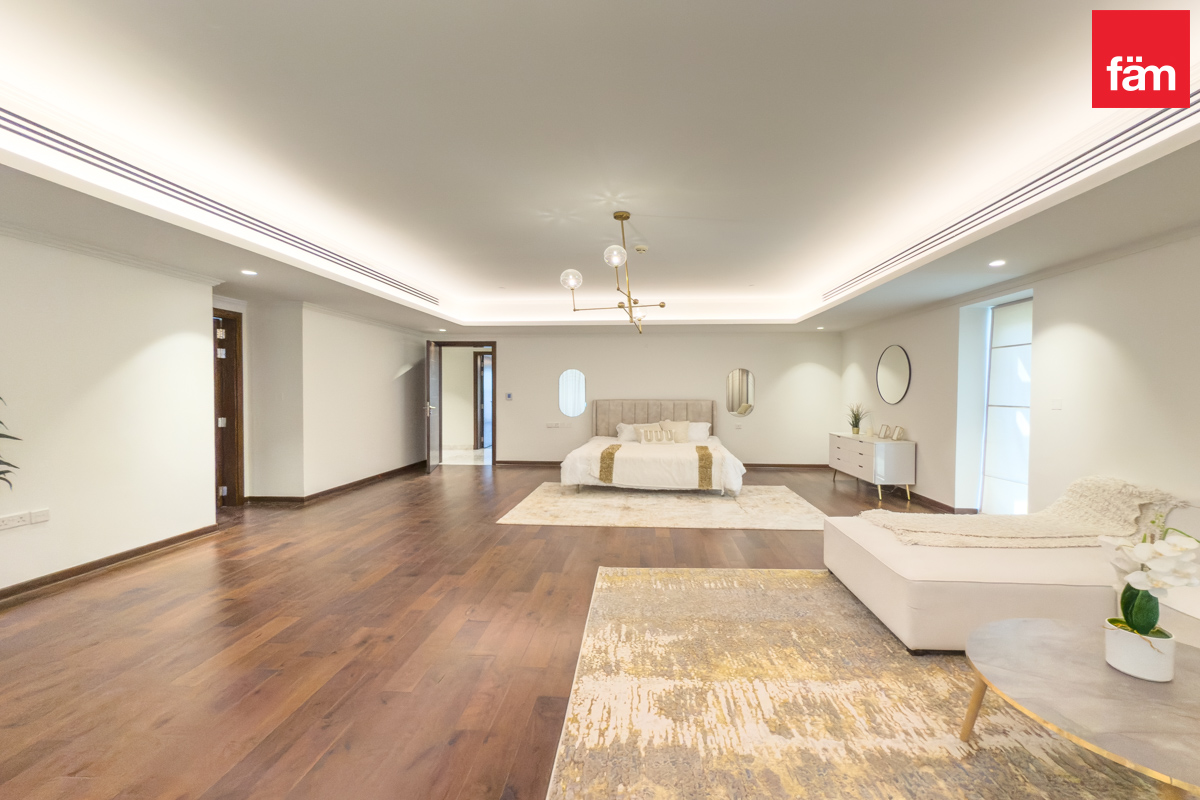 Turn Key | Exquisite 5 Bedroom Penthouse-6