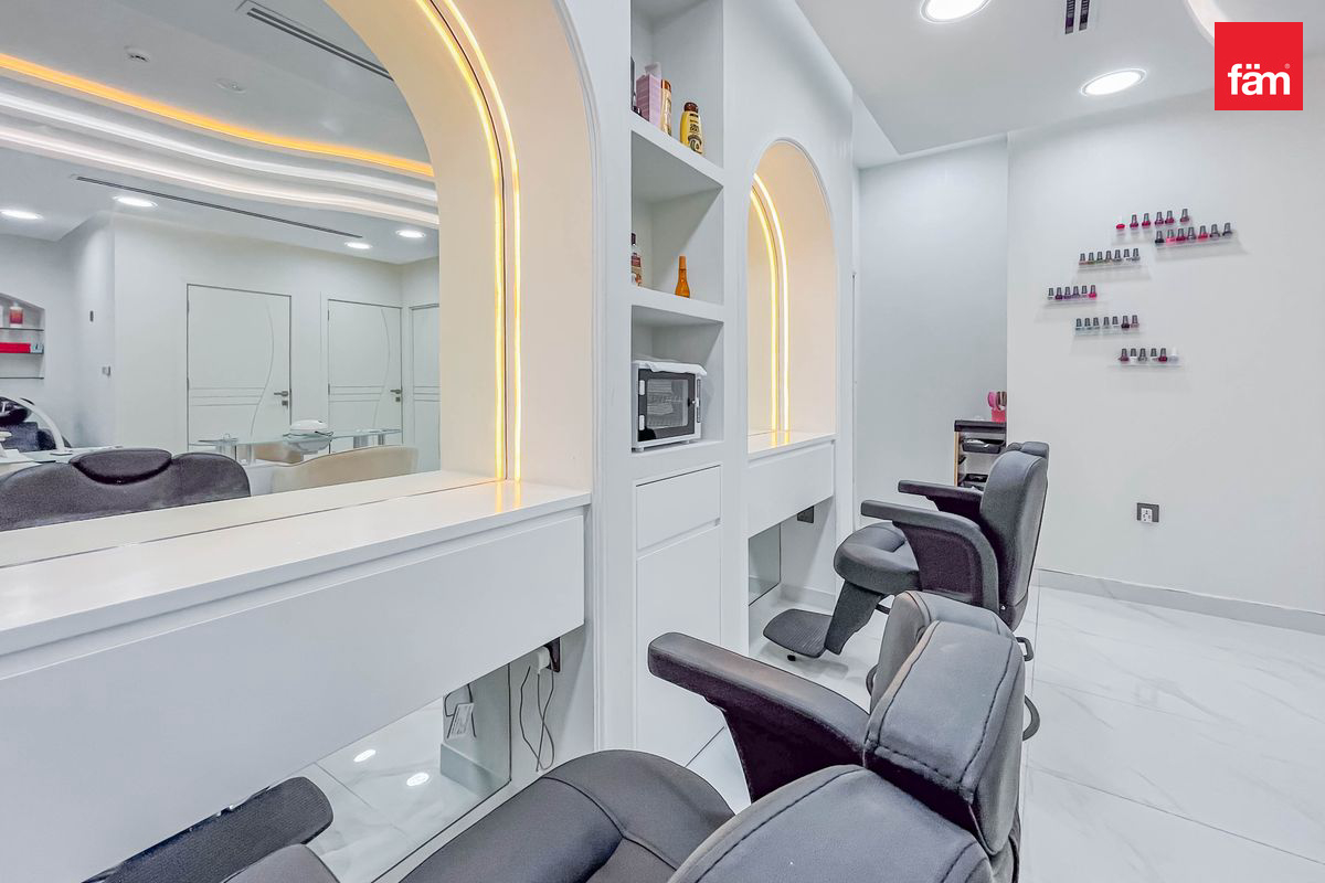 Fully Fitted | Vacant | Close to Metro-12
