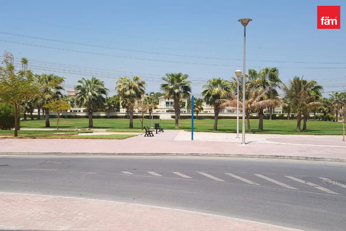 Shop | New Price | Investors Deal | Notice Served-9