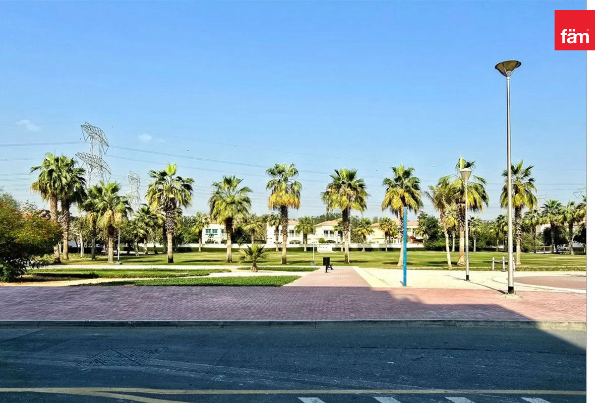 Shop | New Price | Investors Deal | Notice Served-8