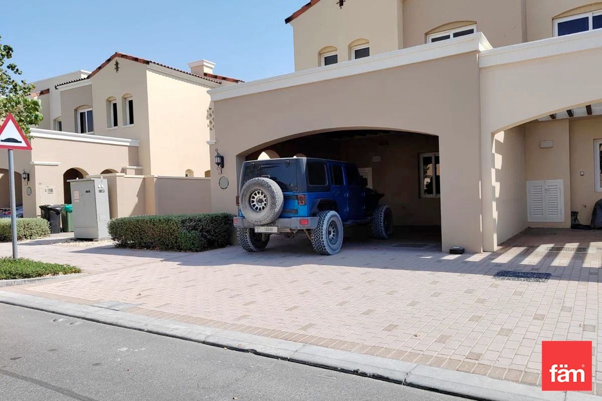 Spacious 3BR Type C Townhouse |For Rent-22