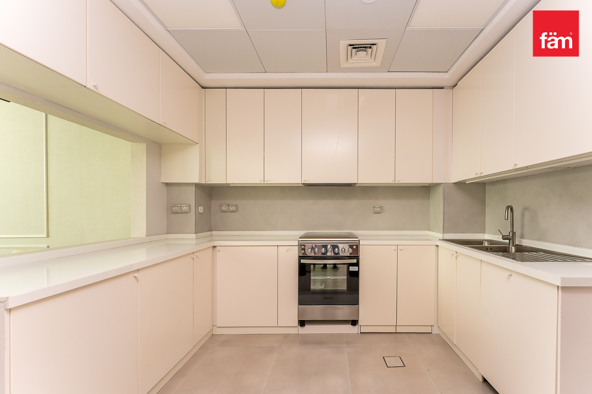 BRAND NEW 4 BED MAIDS | SINGLE ROW |READY MOVE-7