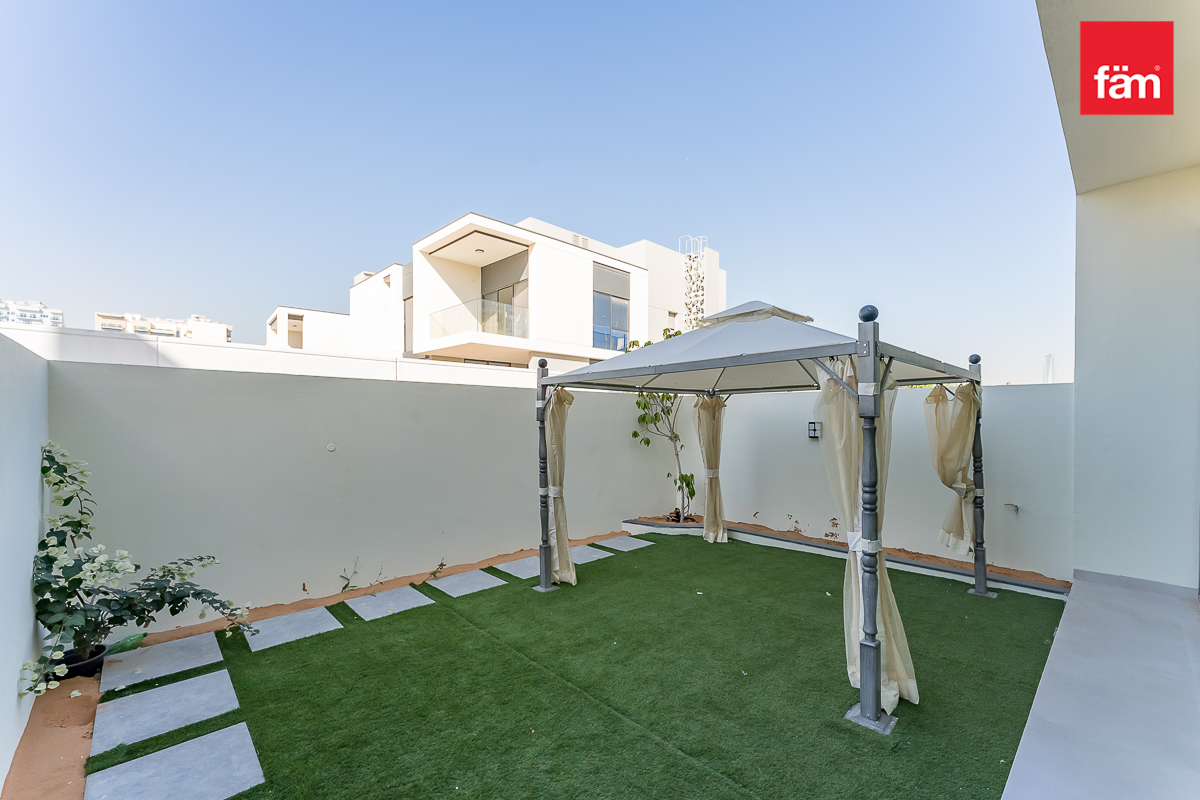 BRAND NEW 4 BED MAIDS | SINGLE ROW |READY MOVE-30
