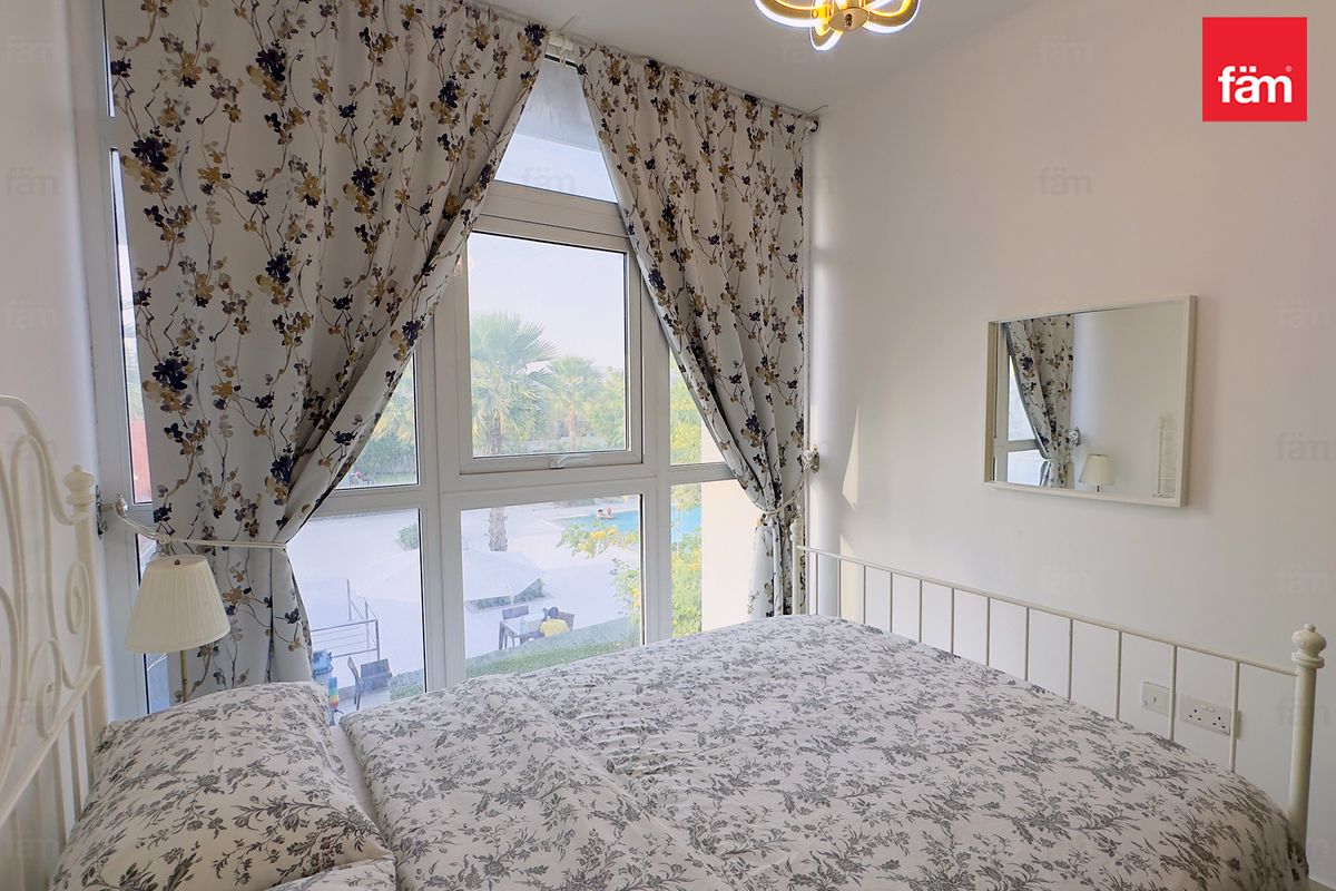Pool View | 3 Bed Townhouse | Fully Furnished |-9