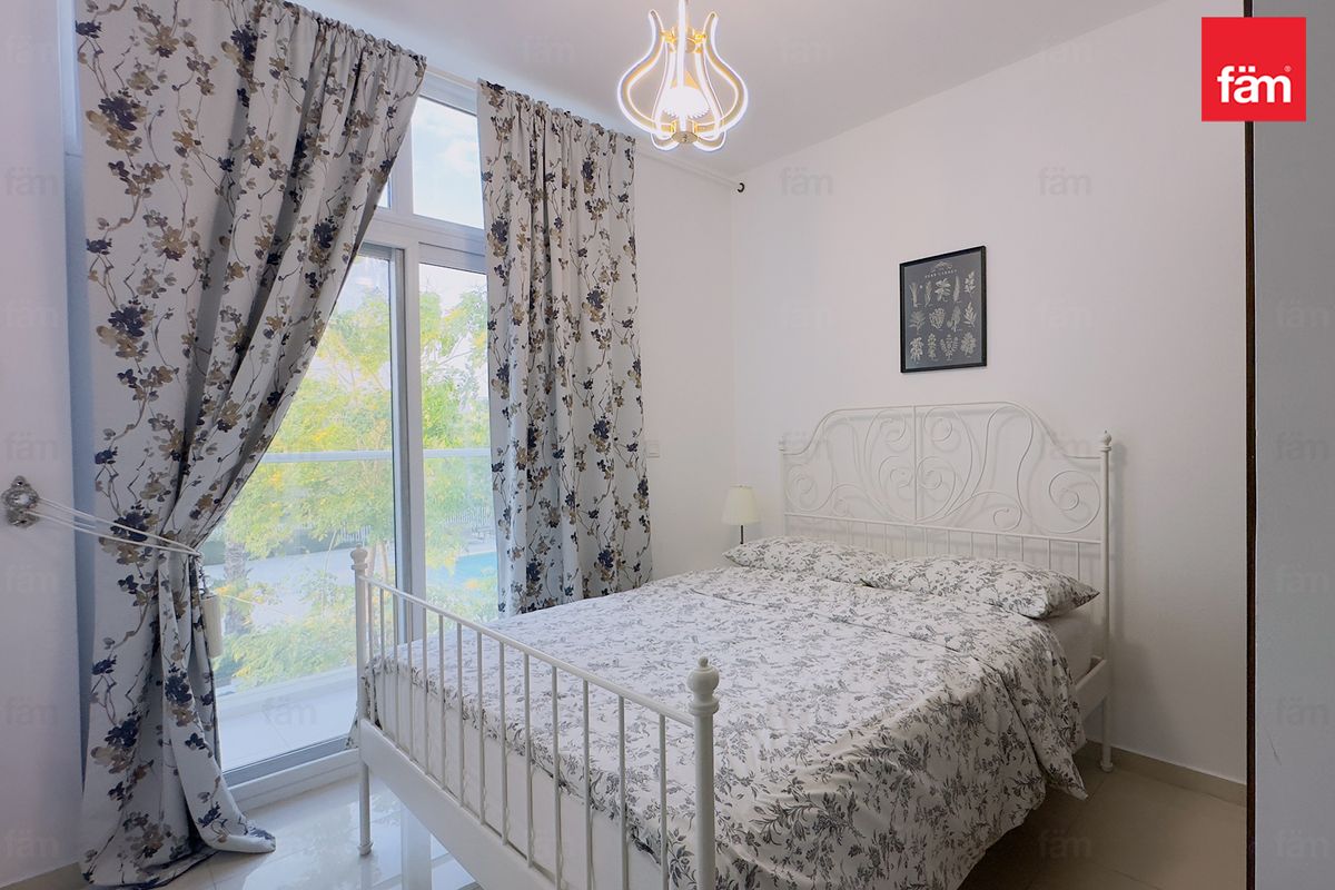 Pool View | 3 Bed Townhouse | Fully Furnished |-10