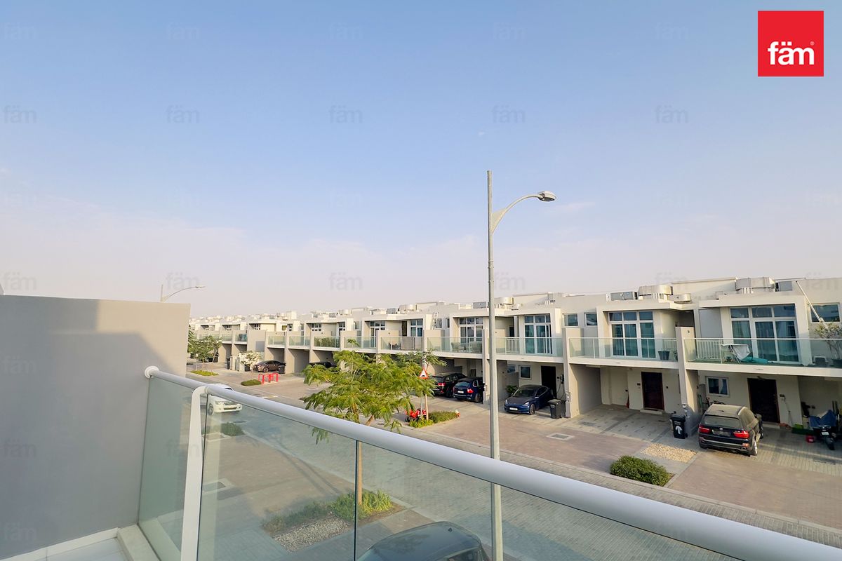 Pool View | 3 Bed Townhouse | Fully Furnished |-12