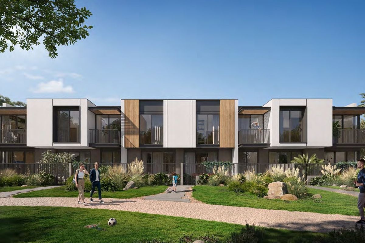 Large Layout | Spacious | Corner Plot | Single Row-8