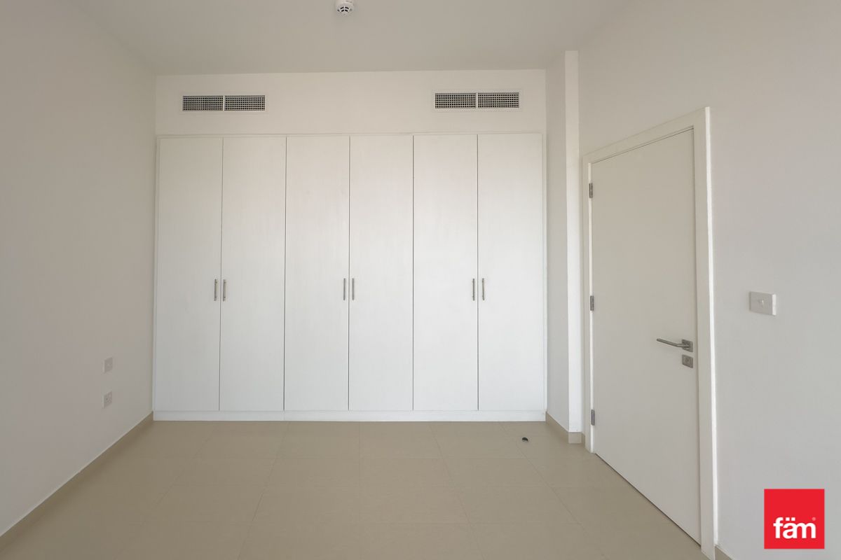 4 Bed-Big Plot-Prime Location Rare unit-4