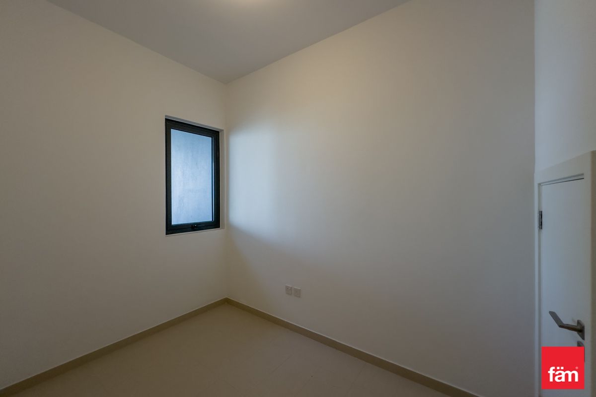 4 Bed-Big Plot-Prime Location Rare unit-17