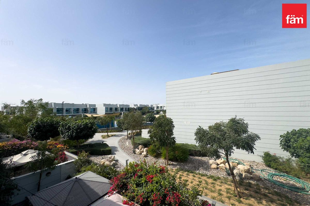 View Today | Ready To Move | Beautiful Townhouse-11
