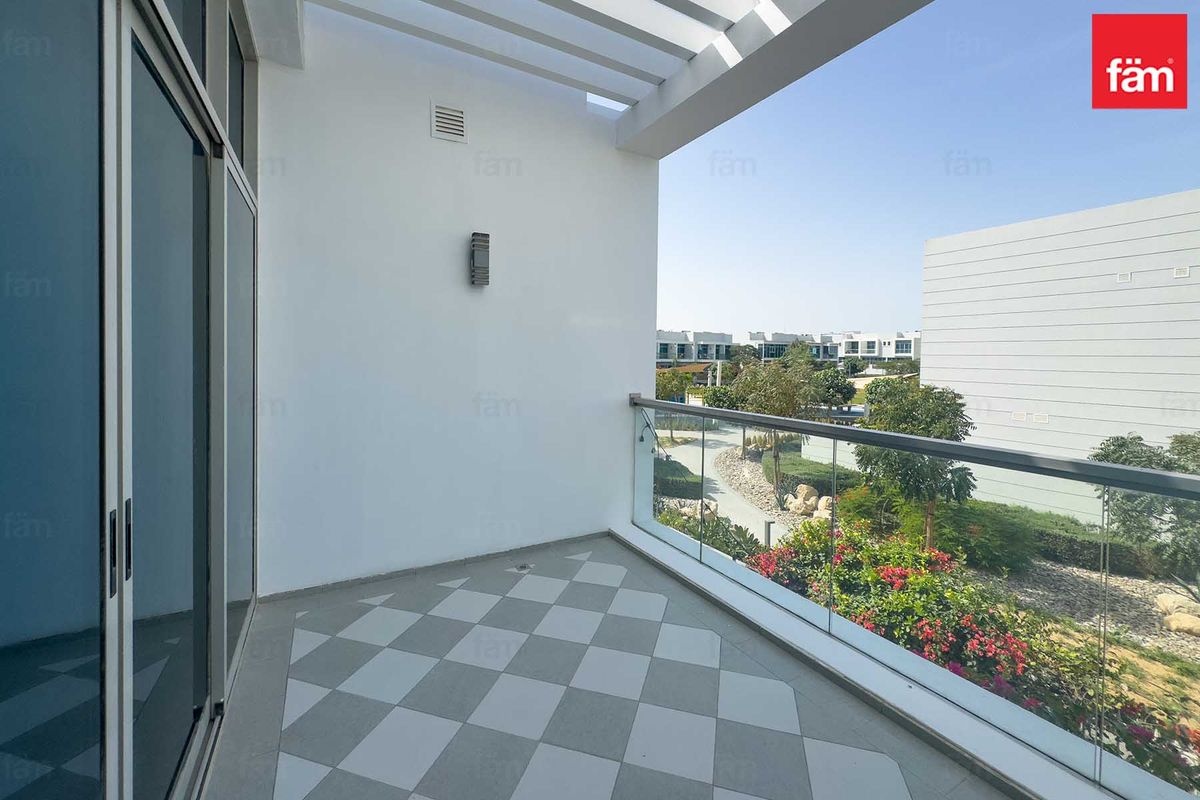 View Today | Ready To Move | Beautiful Townhouse-8