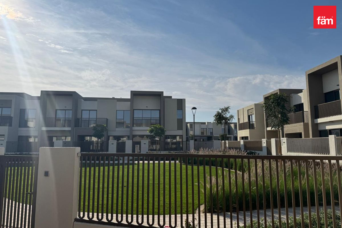 VACANT /BRAND NEW UNIT / 3 BEDROOM VILLA-14
