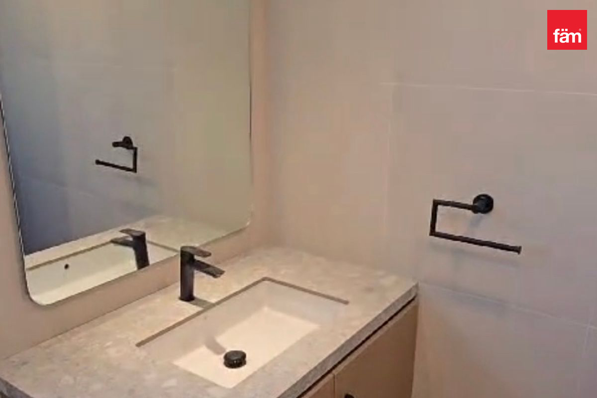 4 Bedroom | Townhouse |  for Rent | Lake view-15