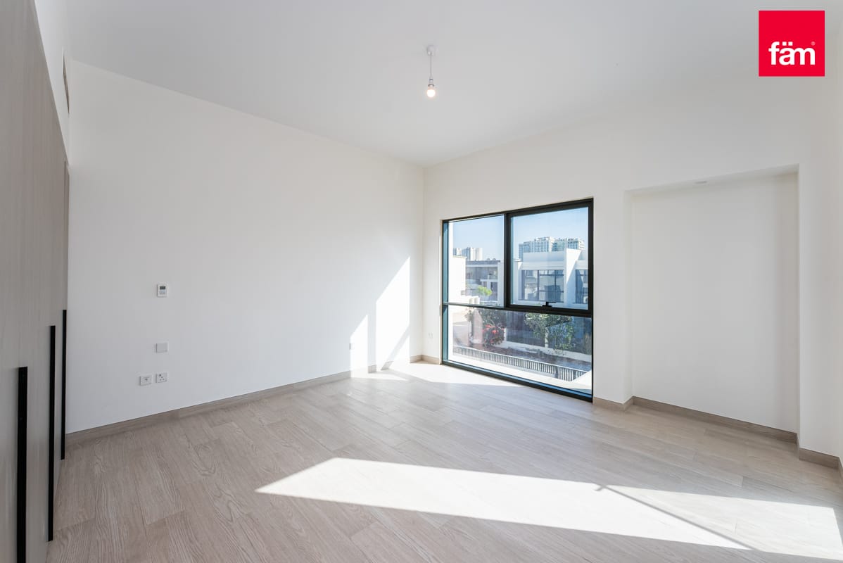 BRAND NEW | READY TO MOVE | URBAN | MODERN-10