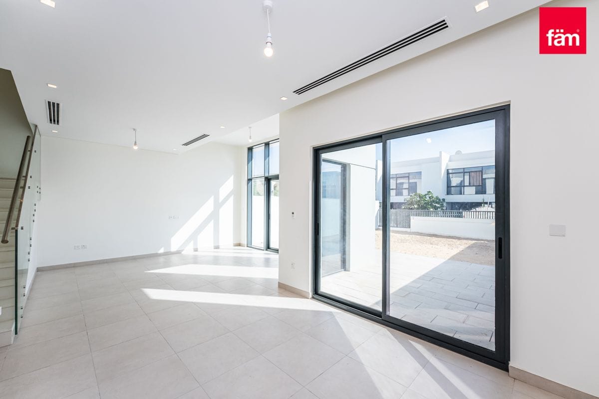 BRAND NEW | READY TO MOVE | URBAN | MODERN-15
